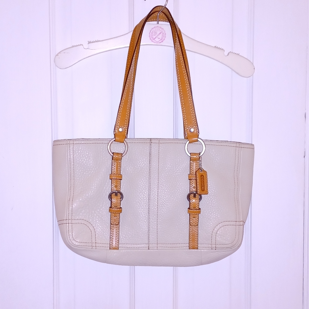 Coach hand bag/purse